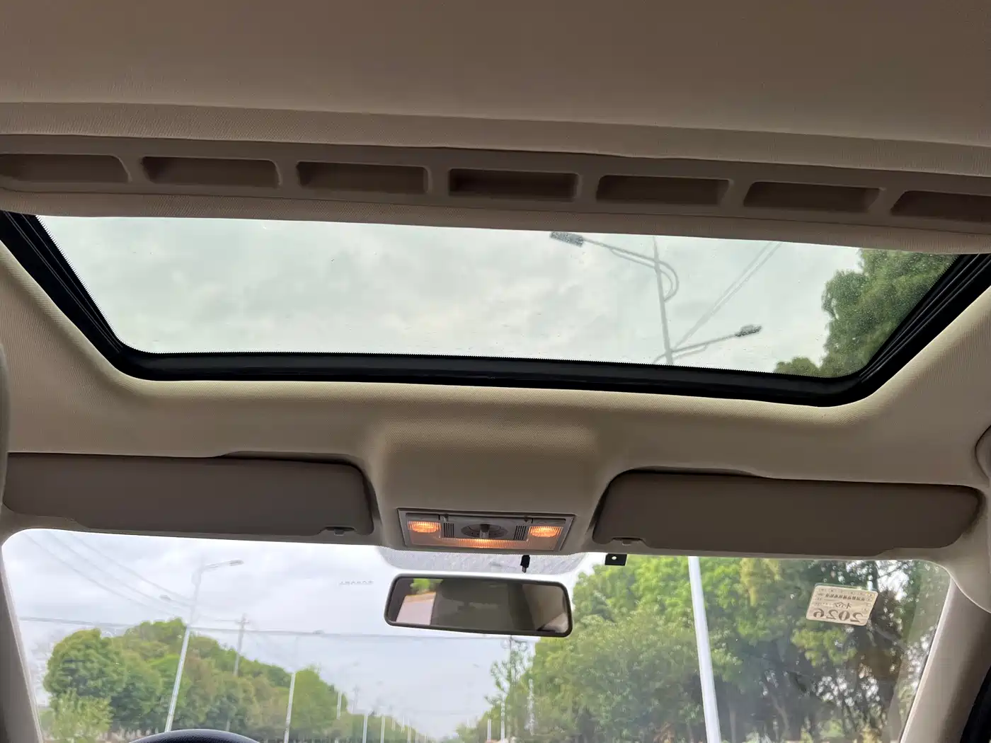 Volkswagen Santana 2013 1.6L Automatic Comfort Edition фото 11
