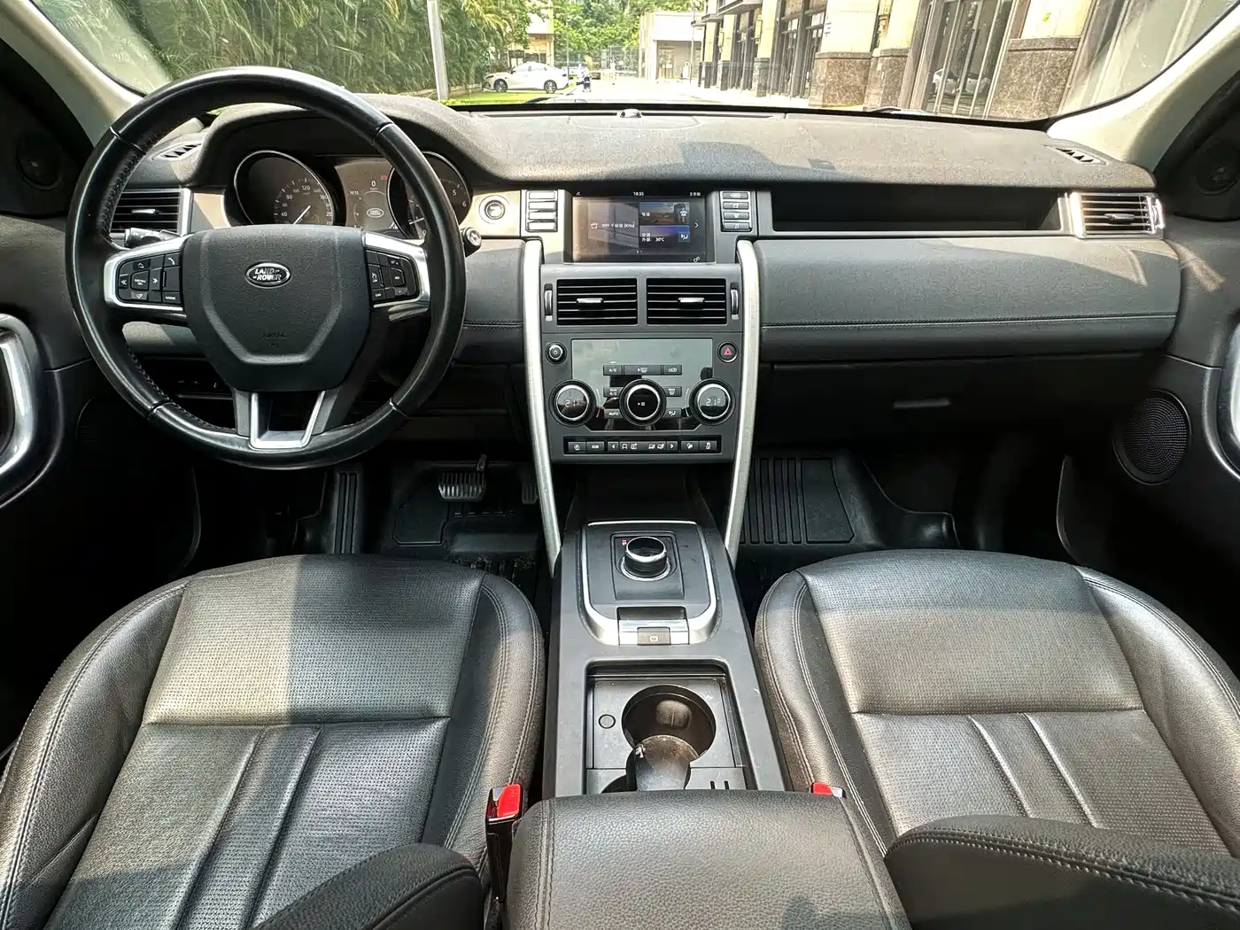 Land Rover Discovery Sport 2018 240PS PURE Edition фото 9