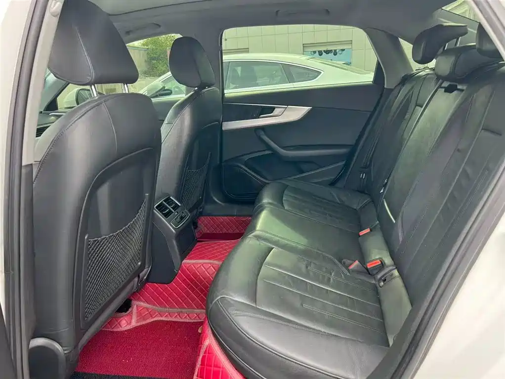 Audi A4L 2017 Plus 40 TFSI Fashion фото 8