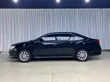 Фото 4 - Toyota Camry
