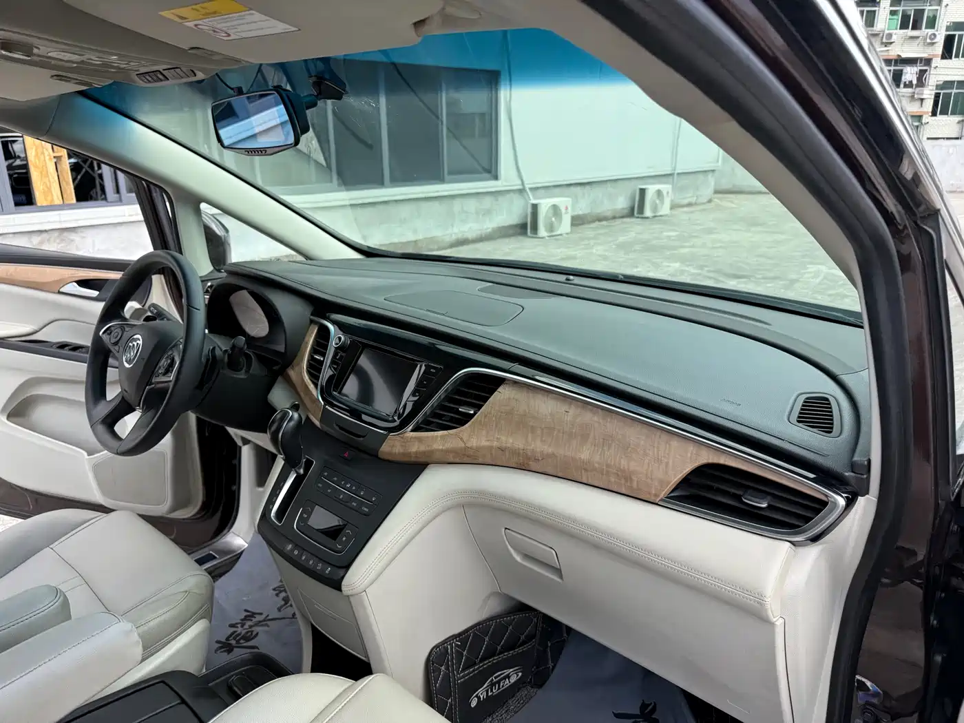 Buick GL8 2018 ES 28T Comfort Type China VI фото 13