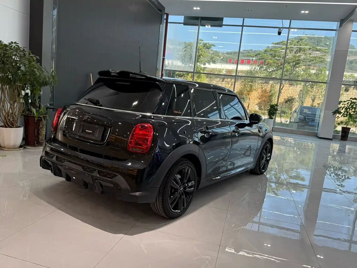 MINI 2022 1.5T COOPER Black Label Special Edition 5-Door фото 7