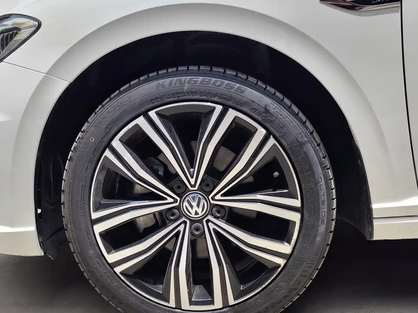 Фото 10 - Volkswagen Lavida