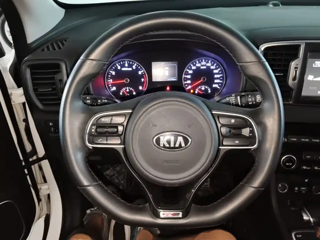 Kia KX5 2018 2017 1.6T Automatic 2WD 15th Anniversary Special DLX