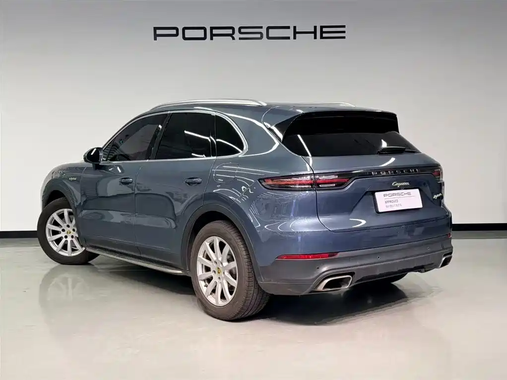 Фото 7 - Porsche Cayenne New Energy