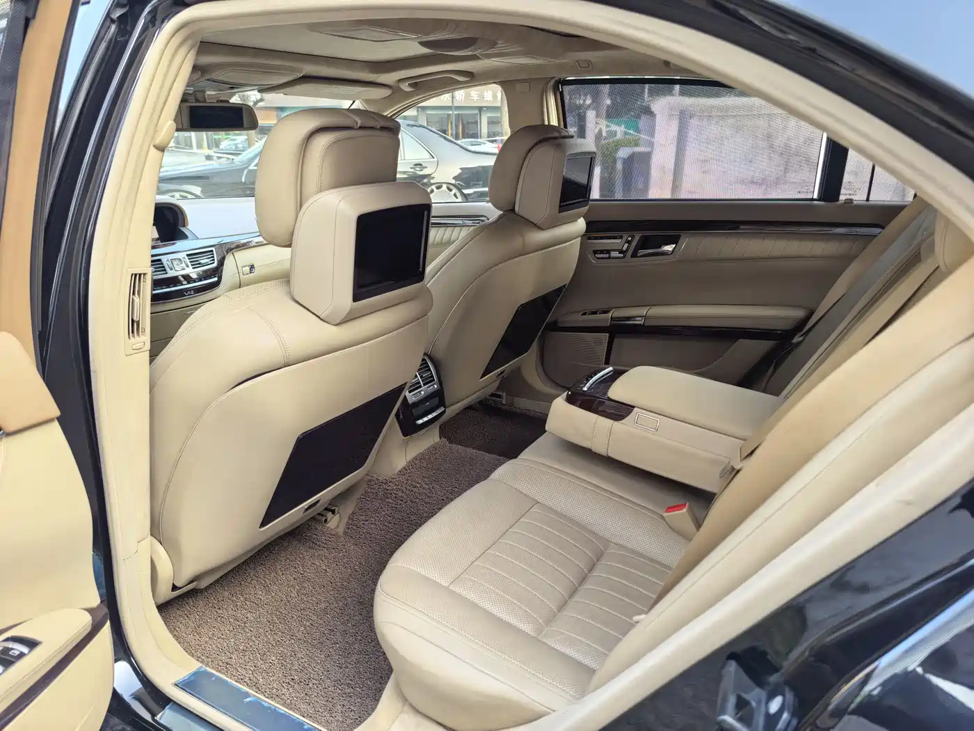 Mercedes-Benz S-Class 2010 S 600 L фото 5