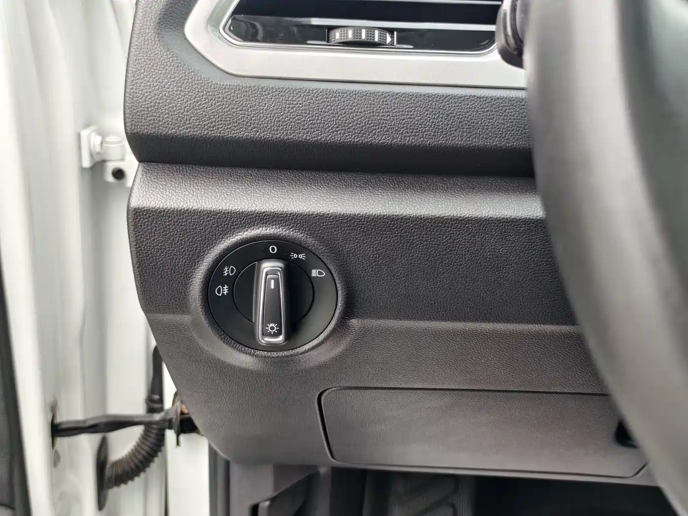 Volkswagen T-ROC 2022 280TSI DSG 2WD Elite PLUS фото 13