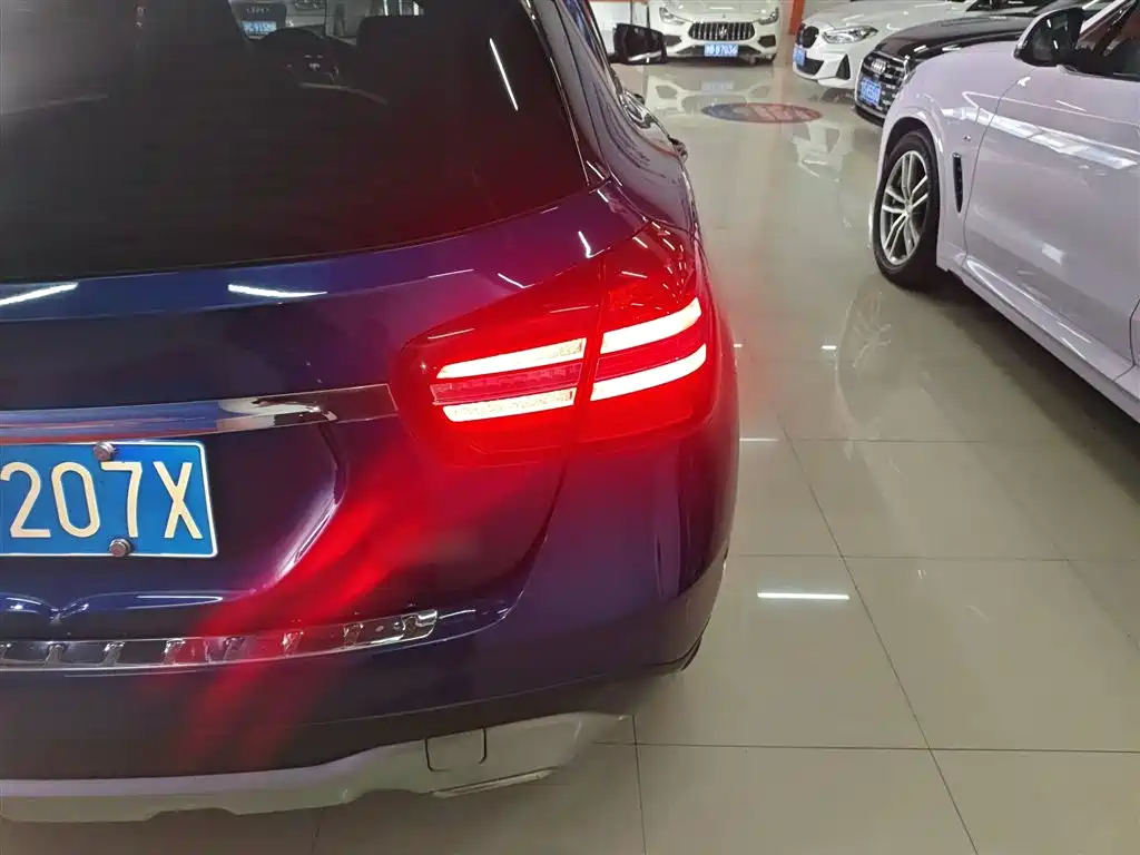 Mercedes-Benz GLA 2018 GLA 200 Fashion фото 8