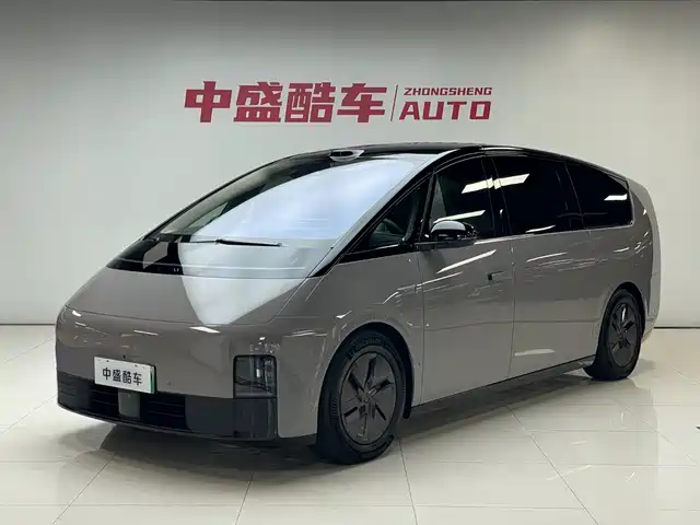 Li Auto MEGA Home, Семейная спецсерия