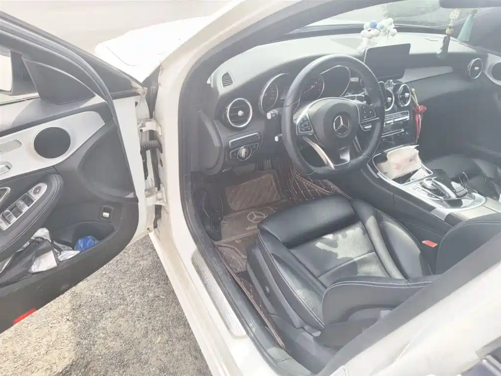 Mercedes-Benz C-Class 2015 C 200 Sport Edition 4MATIC фото 13