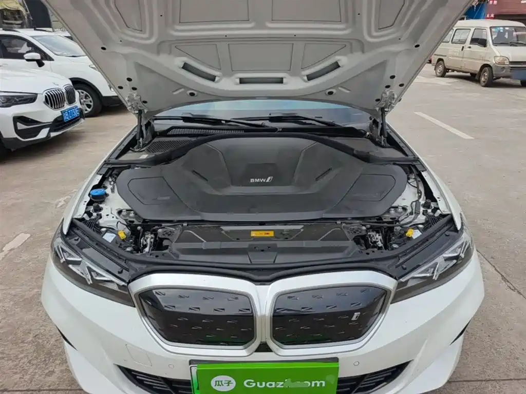 BMW i3 2024 eDrive 35 L фото 20