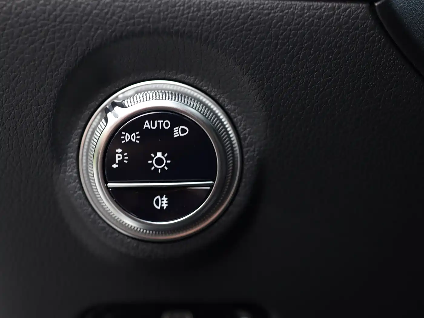 Mercedes-Benz C-Class 2024 C 260 L Sport фото 20