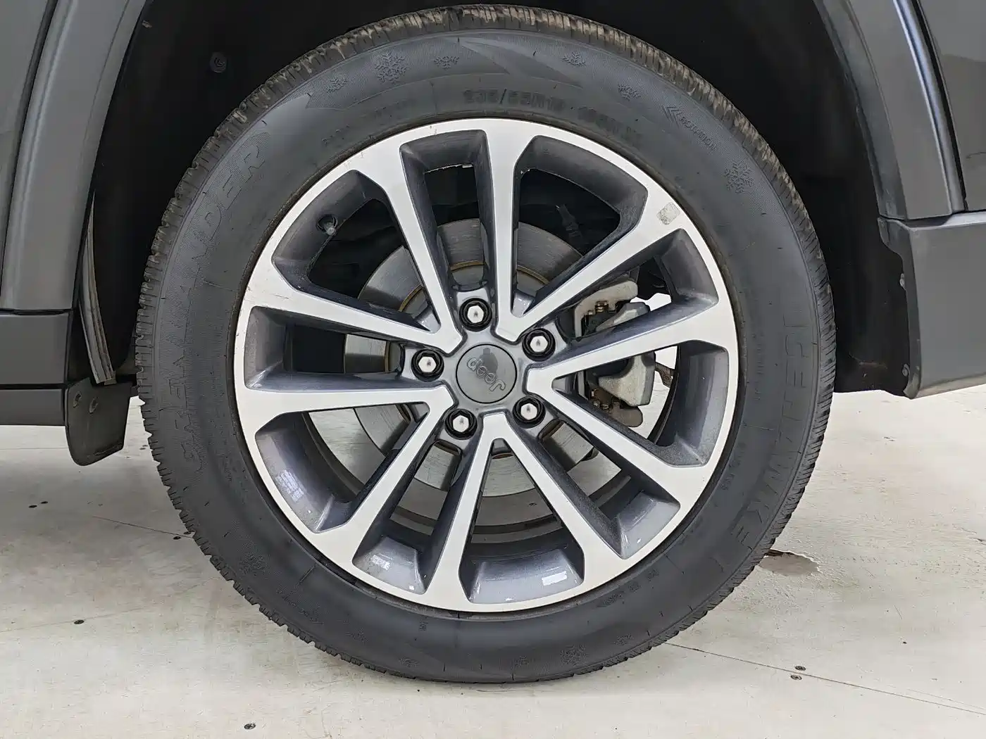 JEEP GRAND COMMANDER
