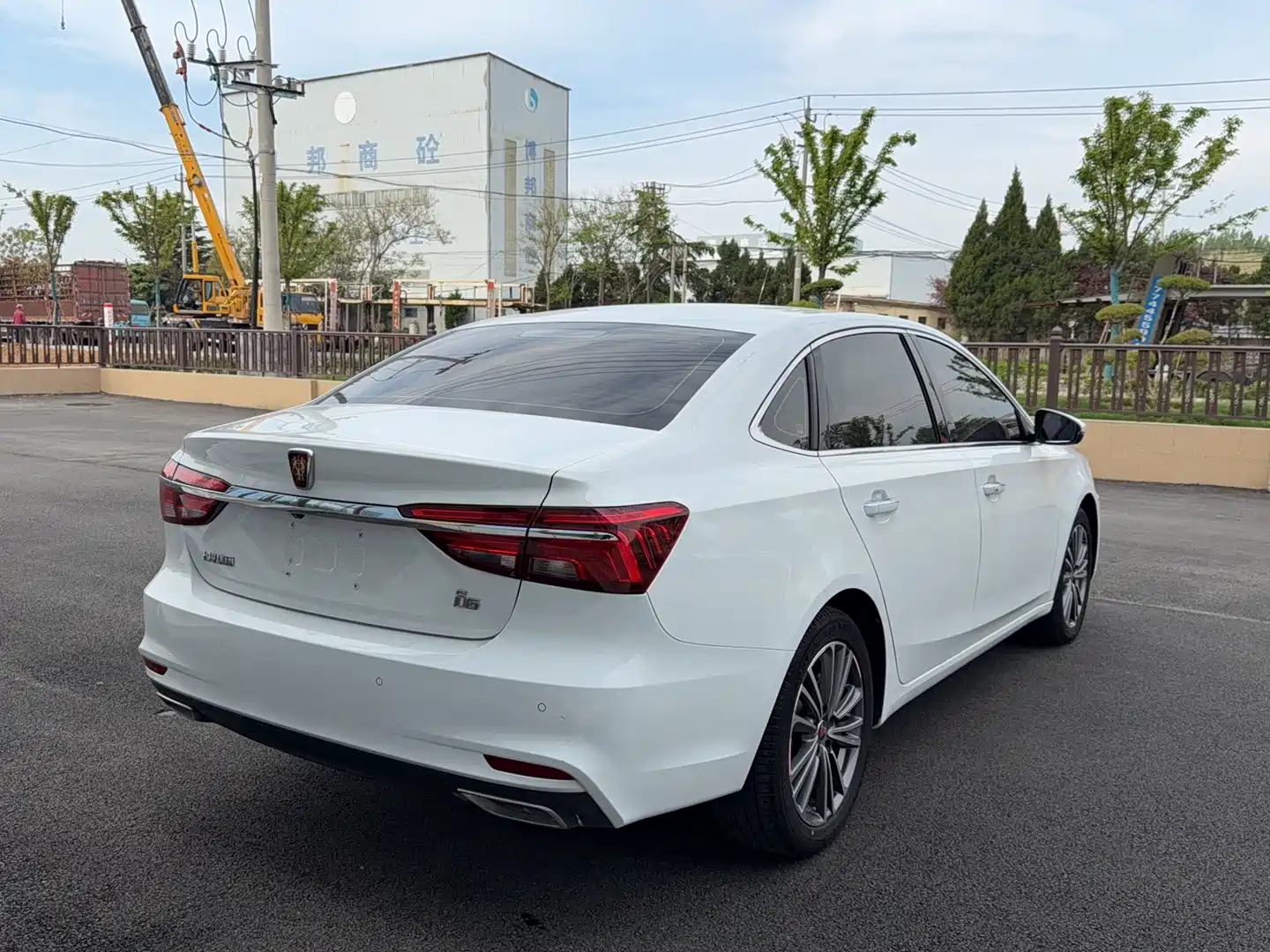 Фото 4 - Roewe i6