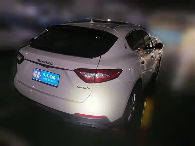 Maserati Levante 2016 3.0T Standard — фото 2