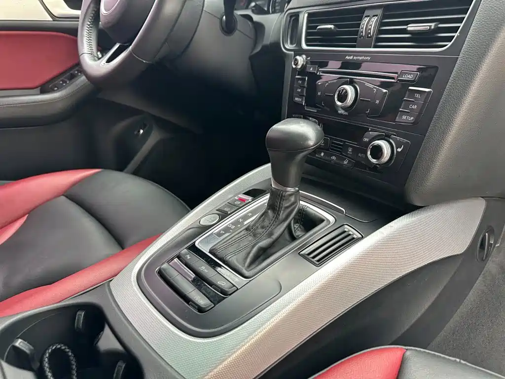 Audi Q5 2018 2017 Plus 40 TFSI Technology