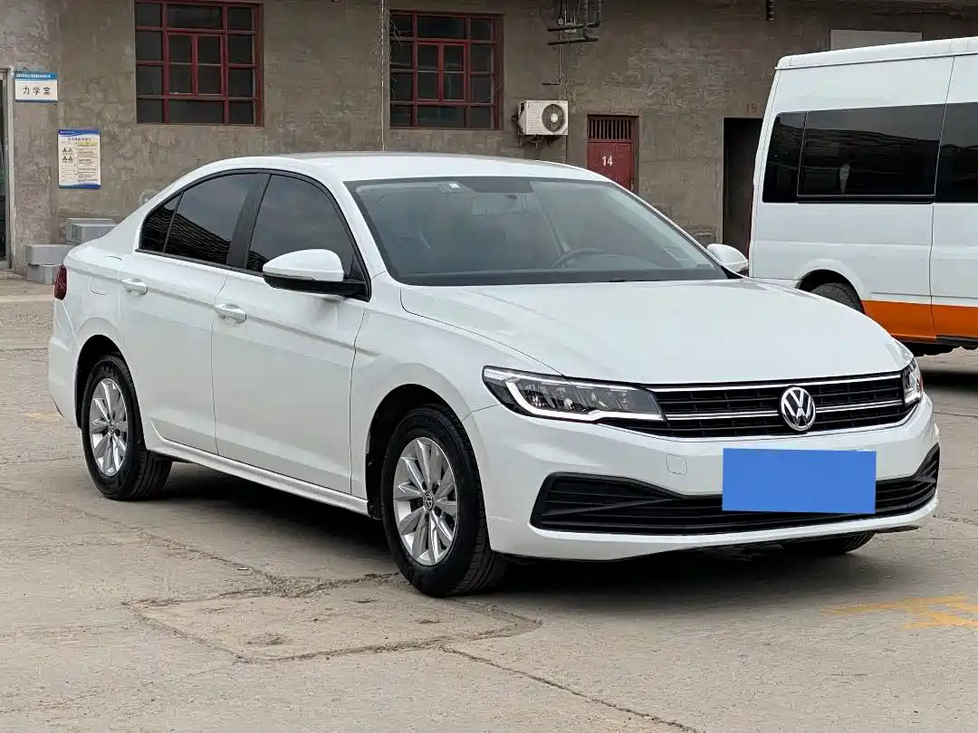 Volkswagen Bora 2018 1.5L Automatic Fashion фото 3