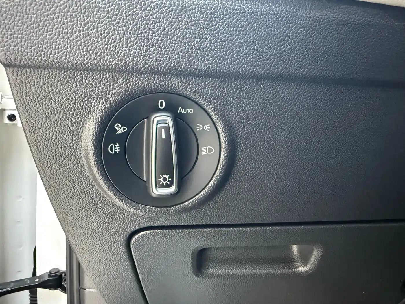 Volkswagen Tiguan L 2023 330TSI Auto 2WD Comfort Edition фото 13