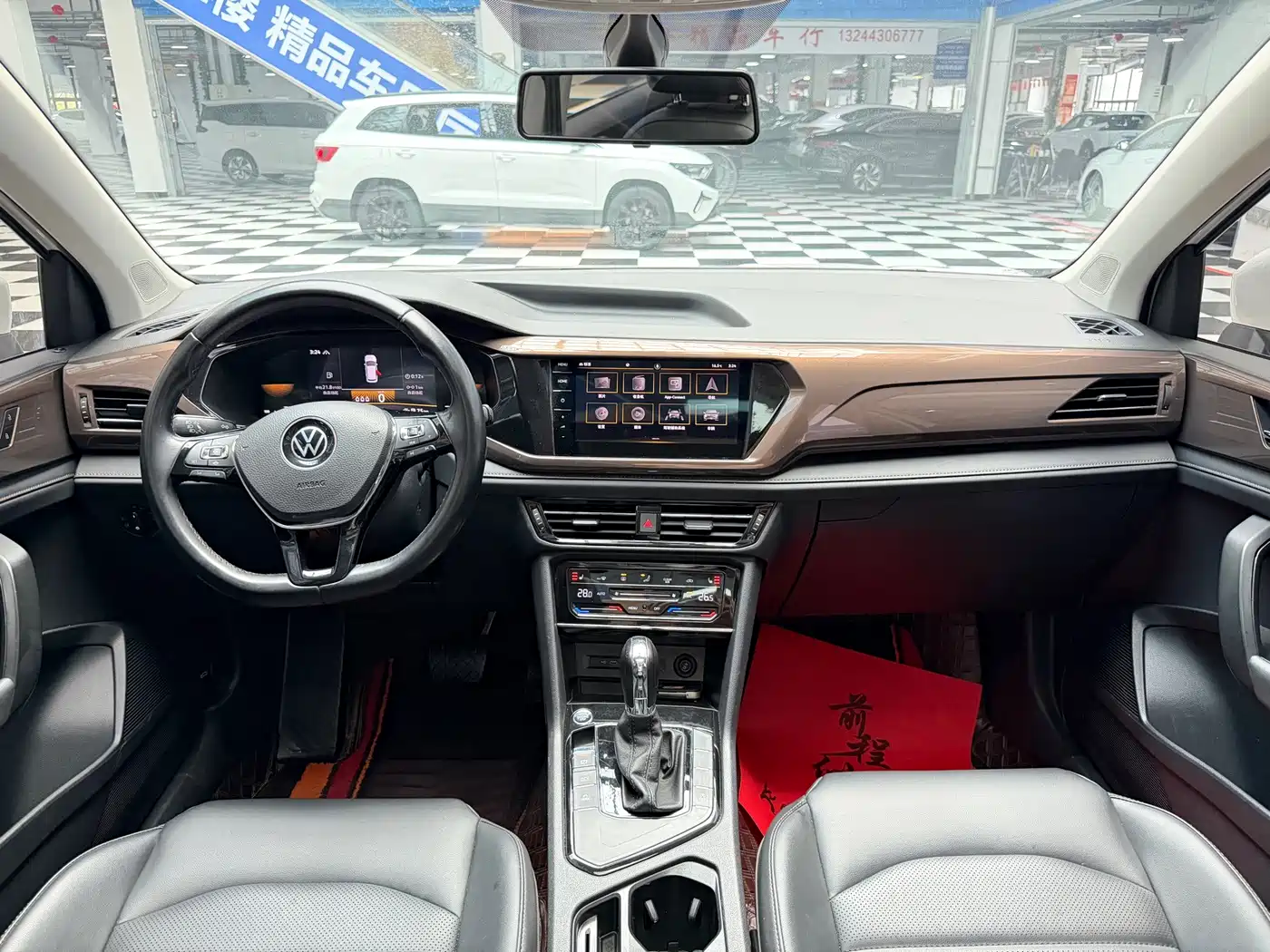 Volkswagen Tharu, миниатюра 8