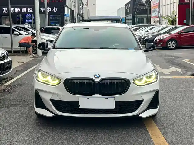 BMW 1 120i, M Спорт, чёрный пакет