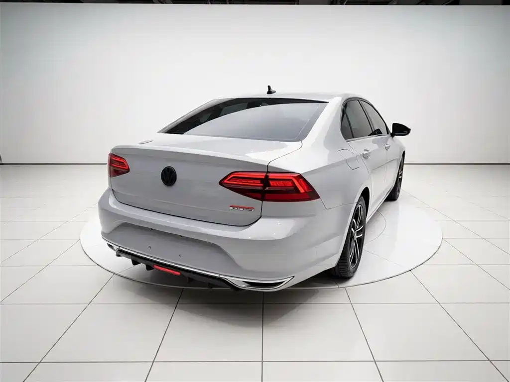 Volkswagen Lamando 2021 280TSI DSG Comfort Edition фото 7
