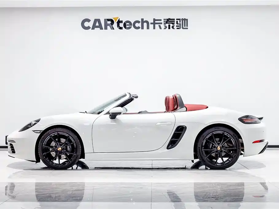 Porsche 718 2022 Boxster 2.0T фото 3