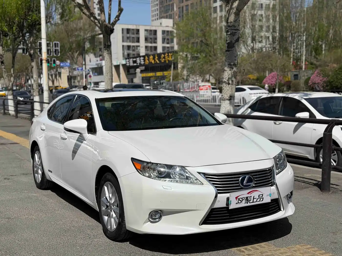 Lexus ES 2013 300h Elite Edition фото 3
