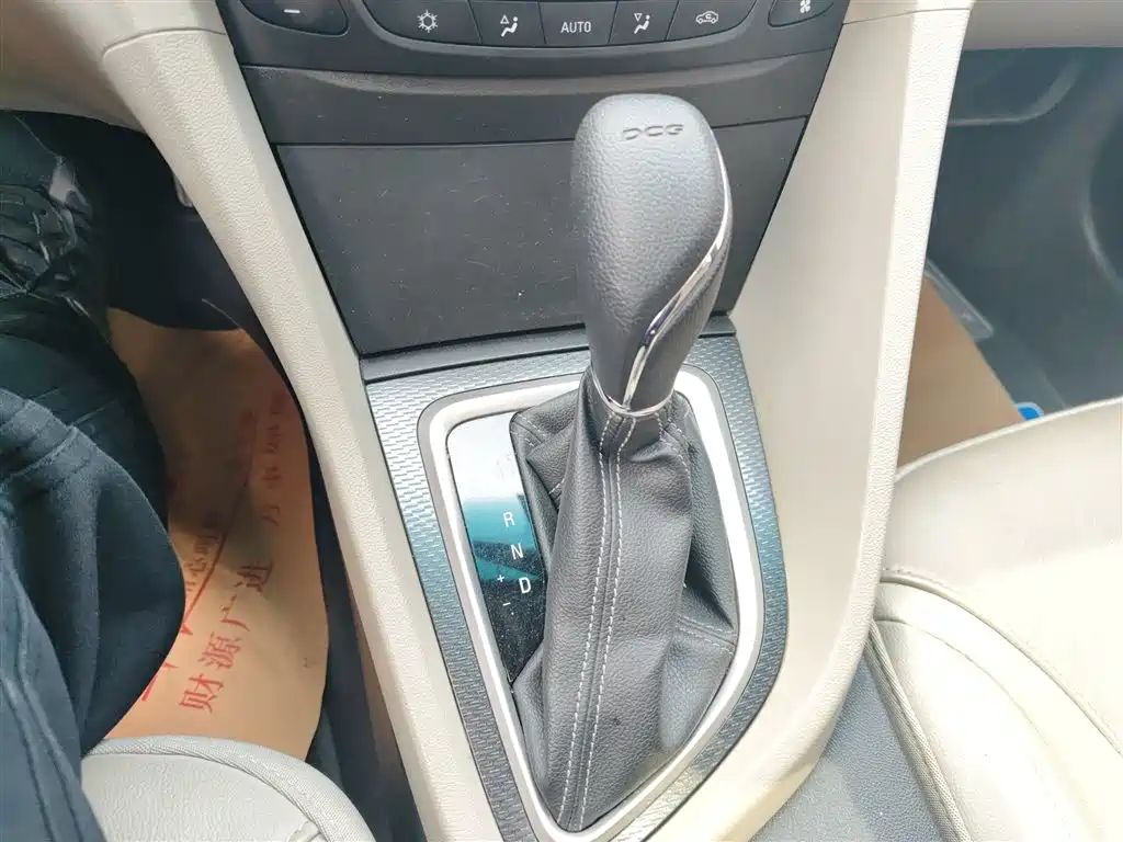 Buick Excelle 2019 15T DCT Connected Elite Type China VI фото 14