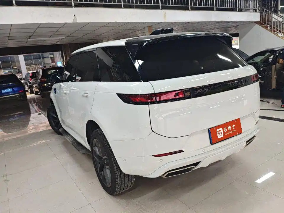 Land Rover Range Rover Sport 2025 2025 400PS Dynamic SE