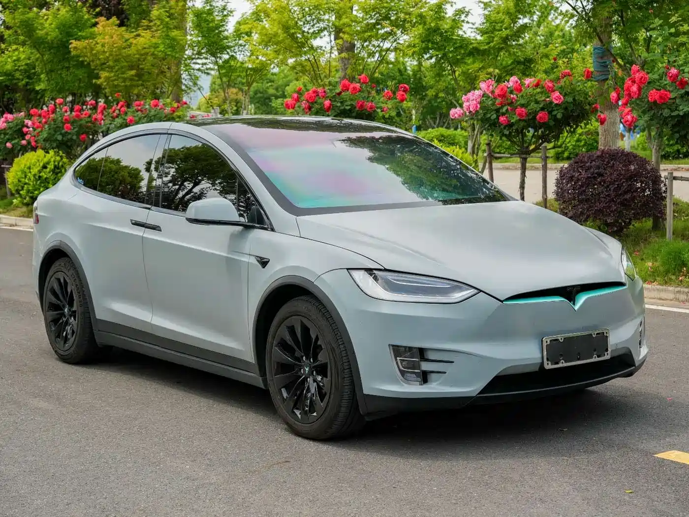 TESLA MODEL X