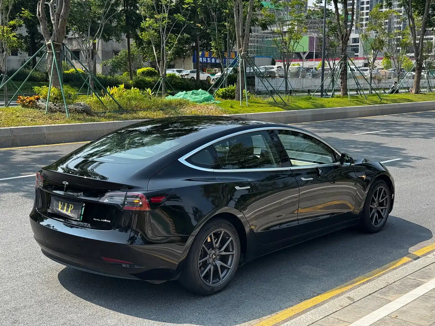 Tesla Model 3 (Import) 2019 2019 Long Range All-Wheel Drive Edition