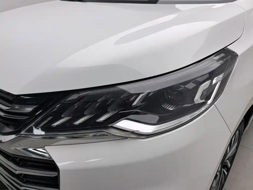 SAIC Maxus Maxus G50 2019 2019 1.5T Automatic Premium Edition China VI