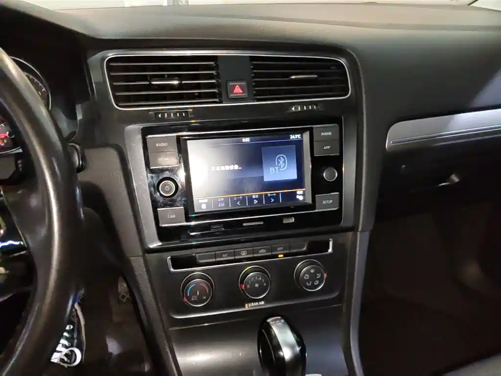 Volkswagen Golf 2018 230TSI Automatic Comfort фото 9