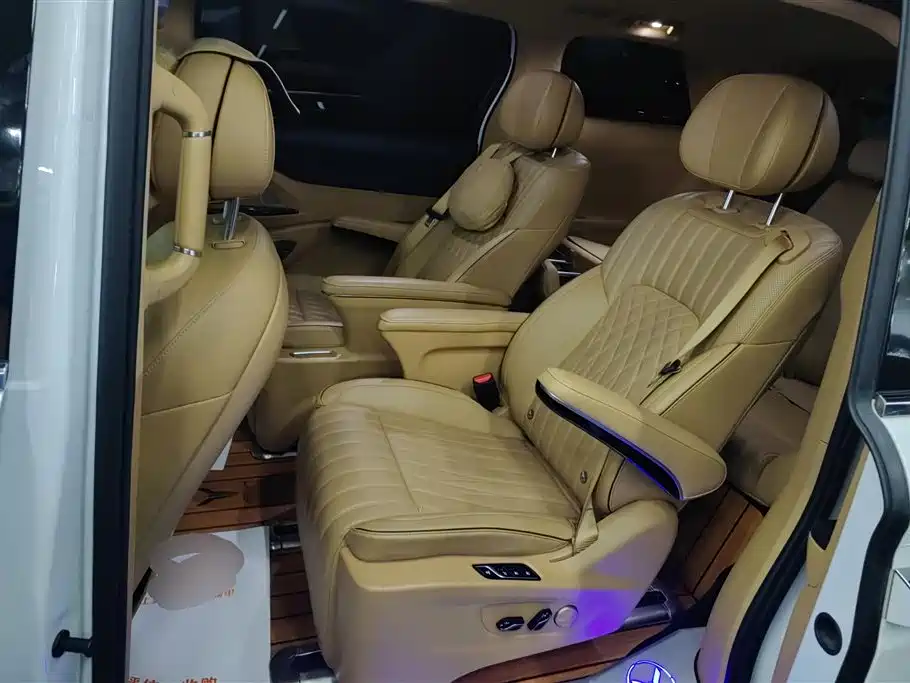 Voyah Auto Voyah Dreamer 2024 PHEV Extended Range Flagship Edition фото 11