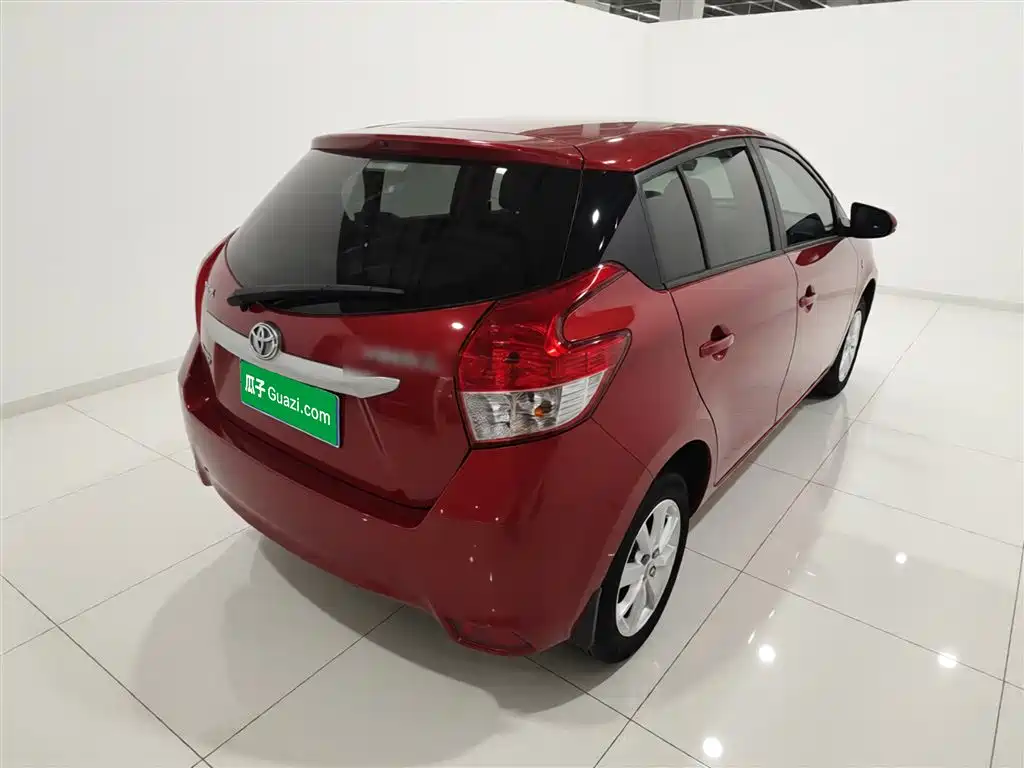 Toyota YARiS L Zhi Xuan 2014 1.5G Manual Dynamic Edition фото 5