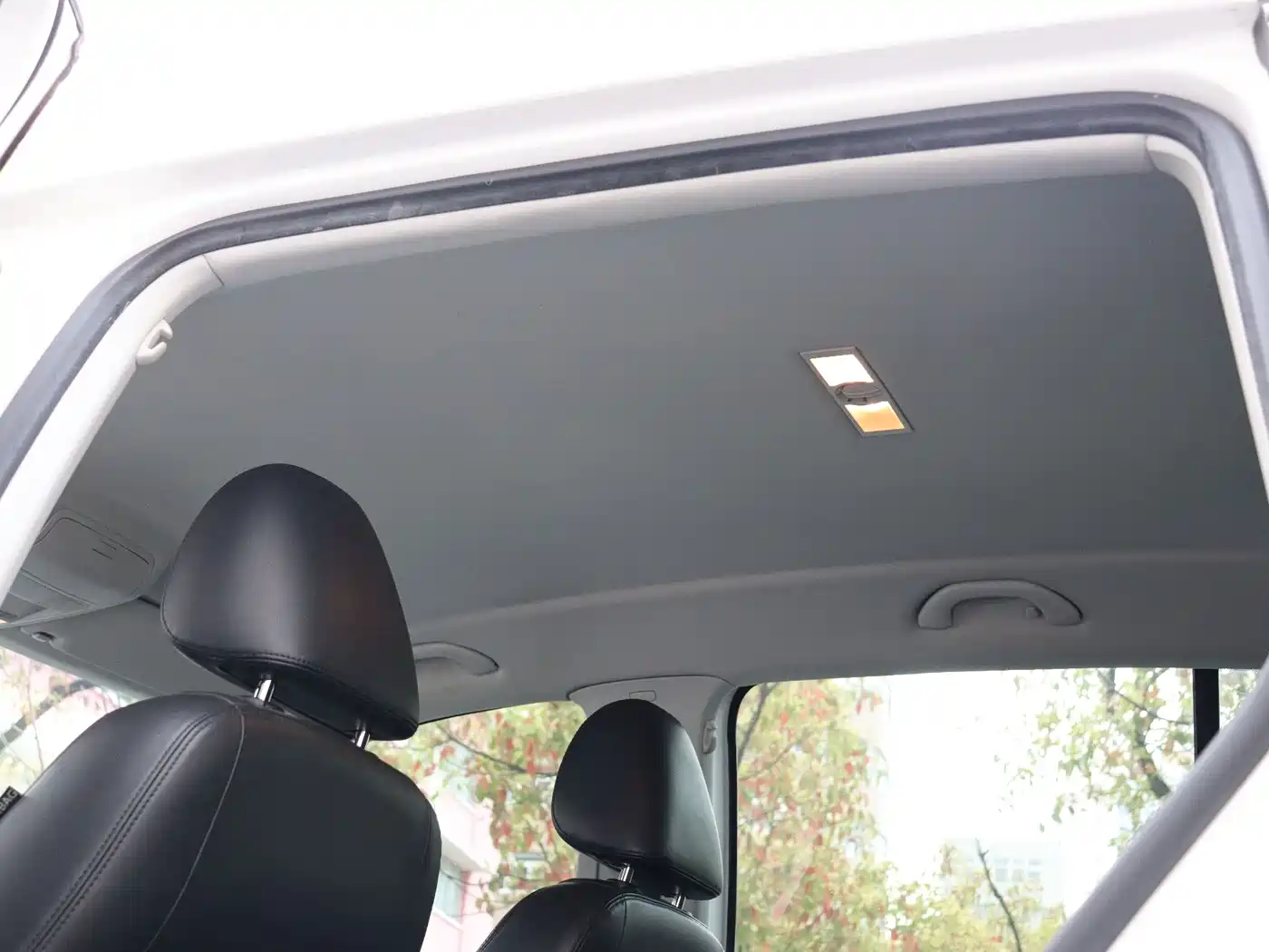 Volkswagen Tiguan 2012 1.8TSI Automatic 2WD Trend Edition фото 21