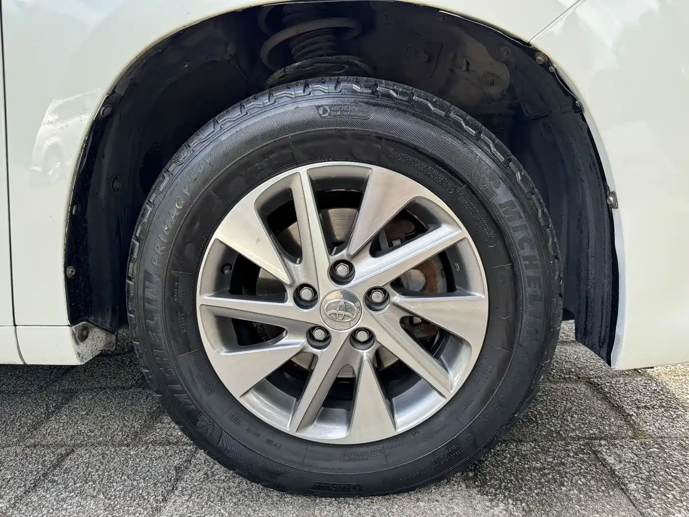 Toyota Alphard 2012 3.5L Luxury Edition фото 11