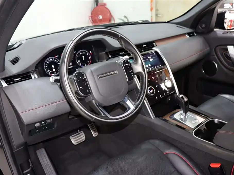 Land Rover Discovery Sport 2020 249PS R-Dynamic Performance Tech 7-seater фото 10