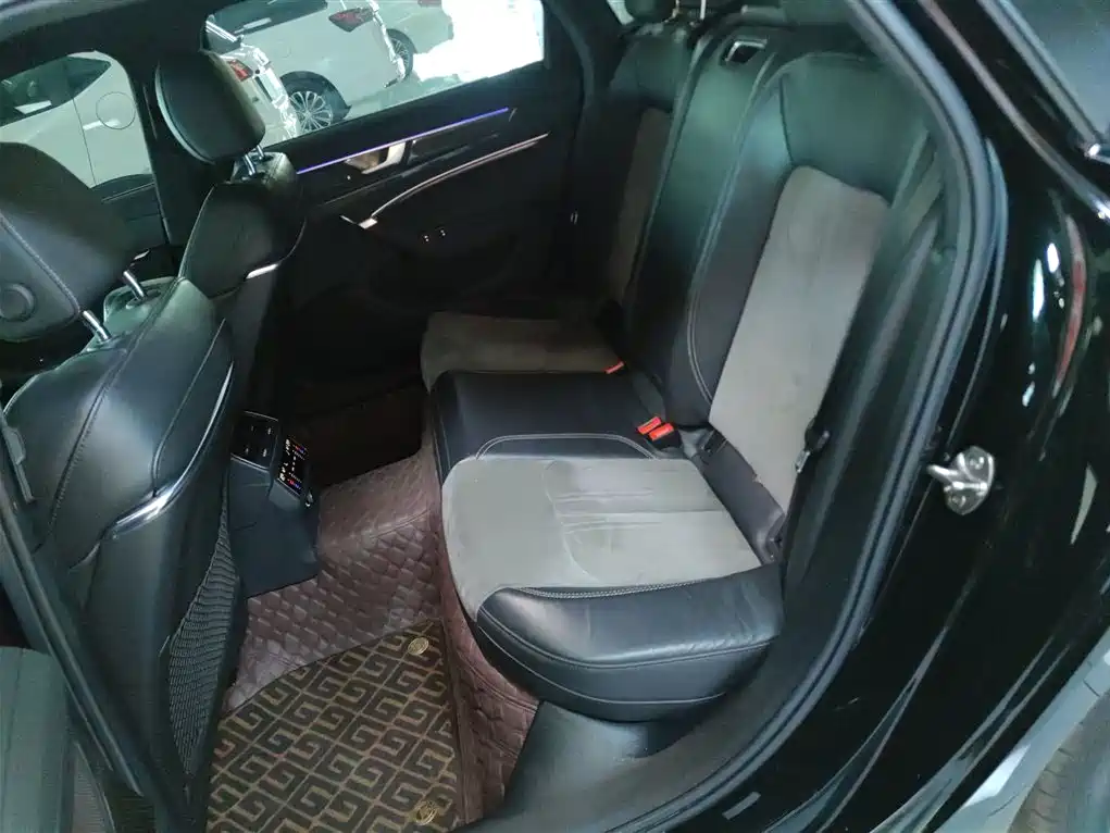 Audi A6L 2022 45 TFSI Premium Dynamic фото 13