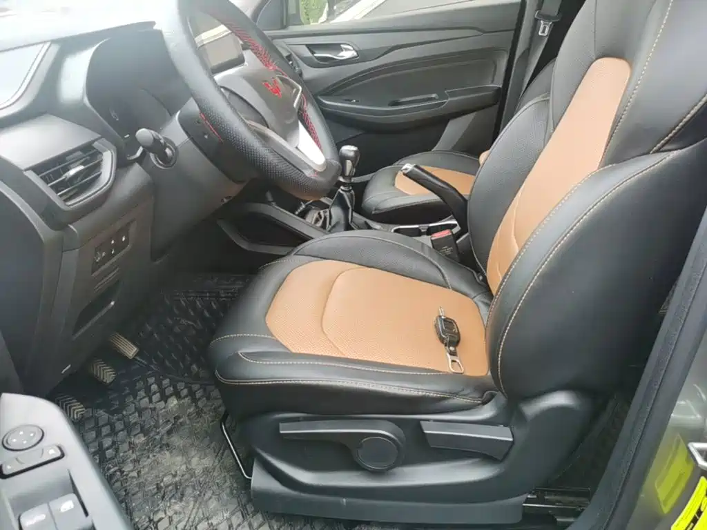 Wuling Motors Wuling Hongguang S3 2022 2019 1.5L Manual Comfort Model China VI