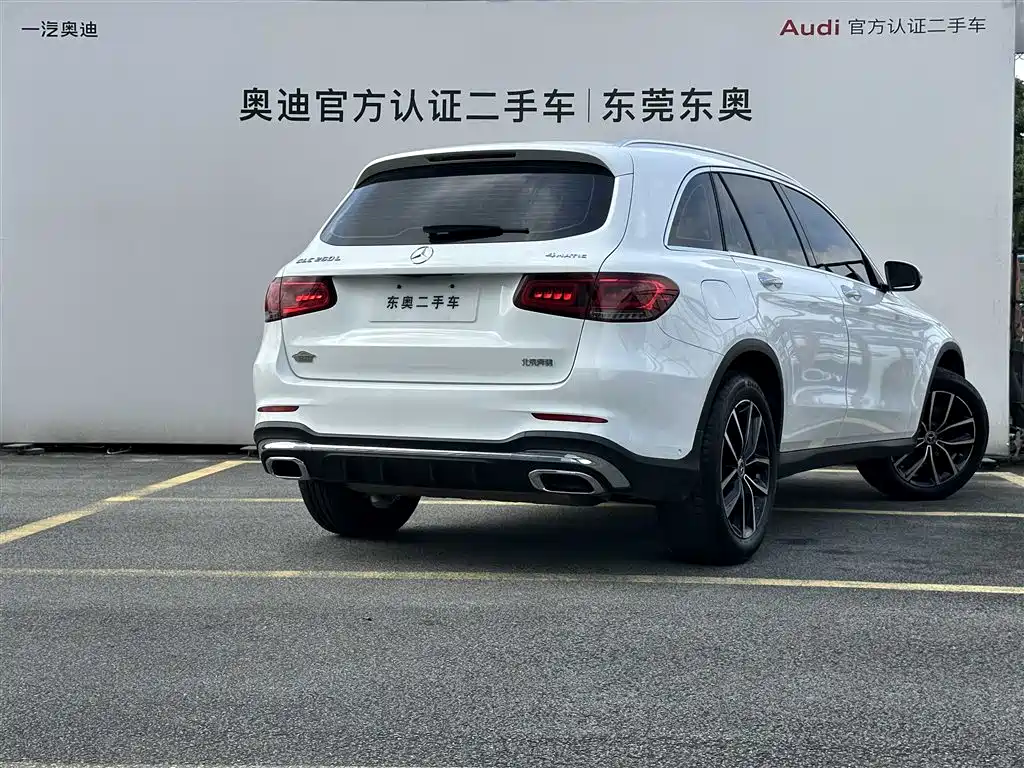Mercedes-Benz GLC 2020 Facelift GLC 260 L 4MATIC Luxury фото 4