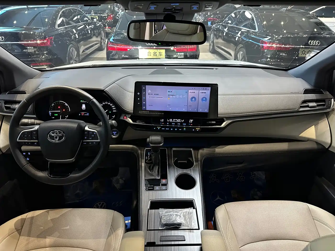 Toyota Sienna 2021 2.5L Hybrid Premium Edition фото 10