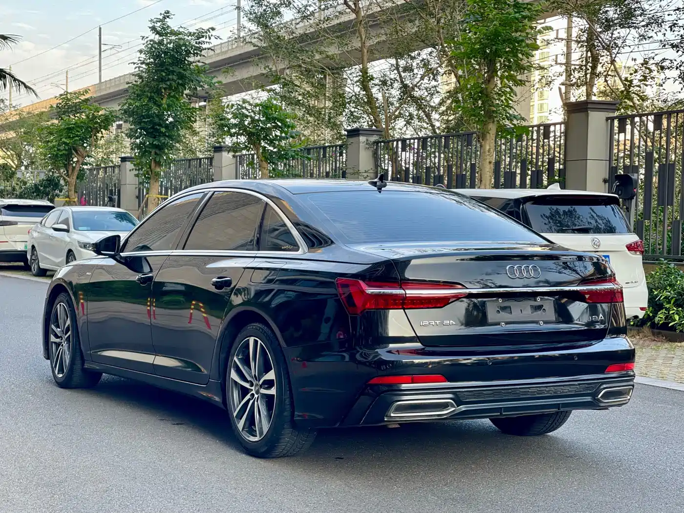 Audi A6L 2019 45 TFSI quattro Exclusive Dynamic фото 7