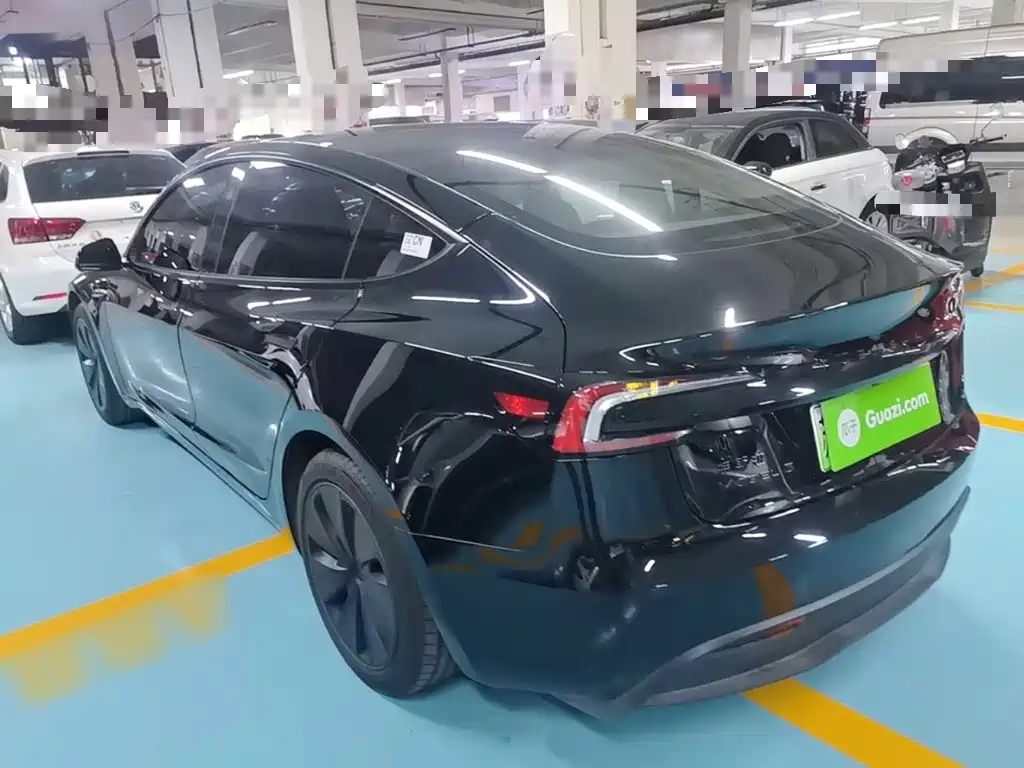 Tesla Model 3 2026 2025 Model Year Facelift Rear-Wheel Drive