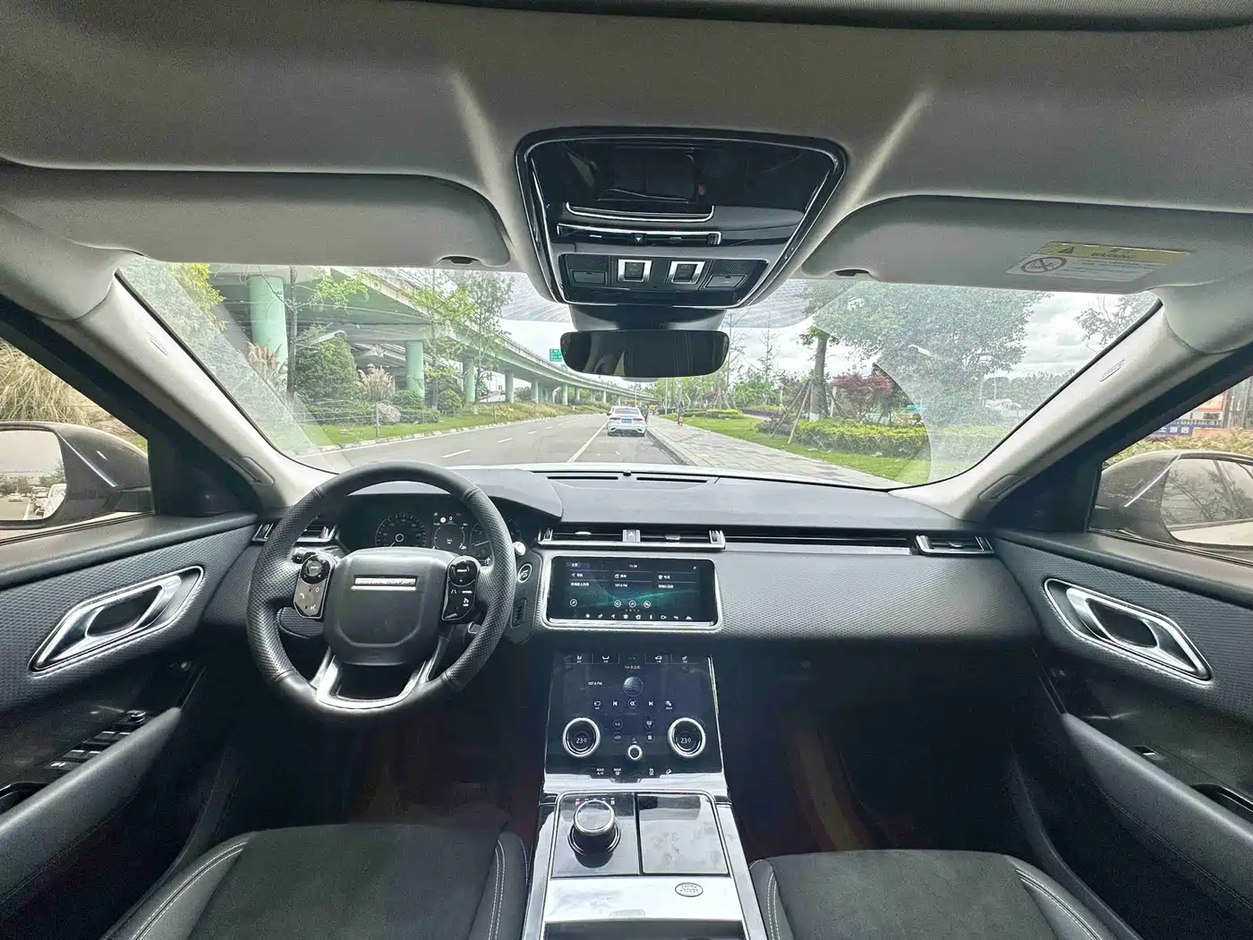 Land Rover Range Rover Velar 2018 P250 S фото 8