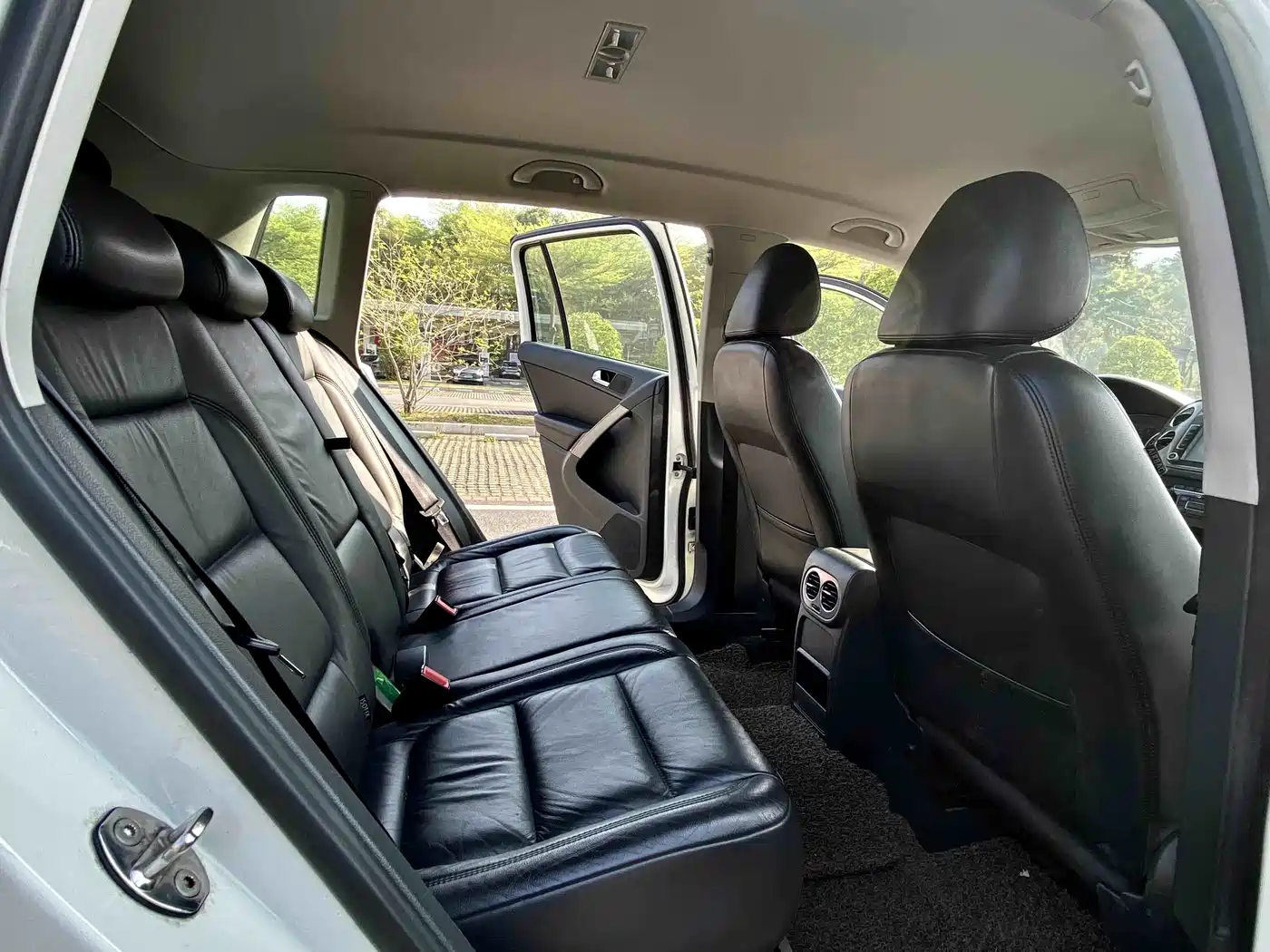 Volkswagen Tiguan 2012 1.8TSI Automatic 2WD Trend Edition фото 12