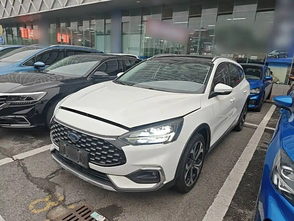 Ford Focus 2021 Shooting Brake EcoBoost 180 Auto Hunter