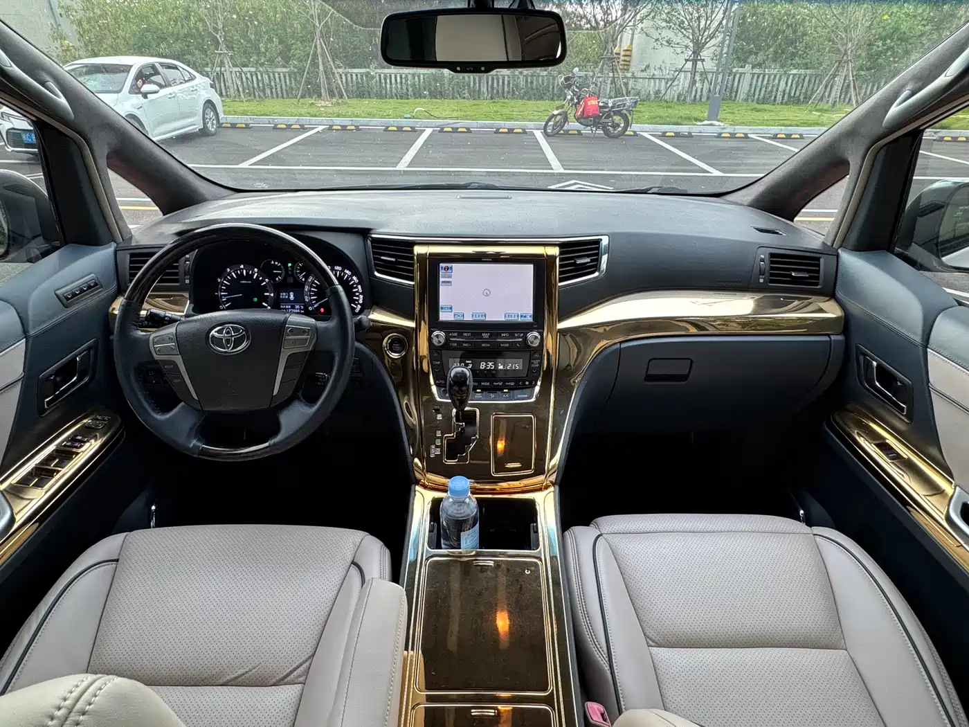 Toyota Alphard 2012 3.5L Premium Edition фото 5