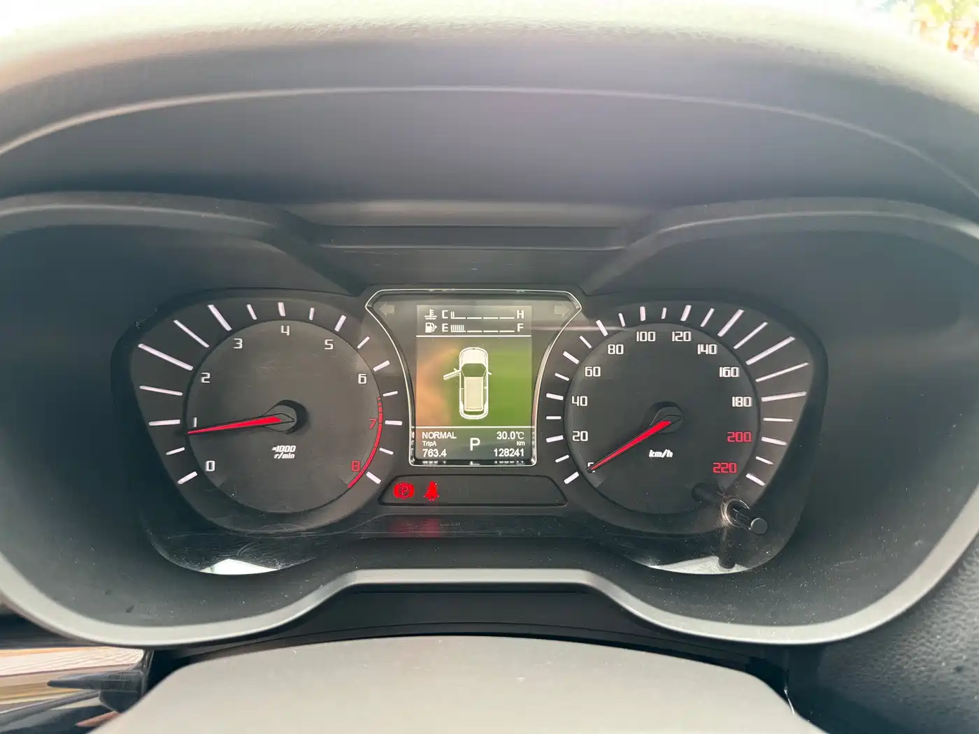GAC Trumpchi Trumpchi GS4 2017 235T Automatic 2WD Luxury Smart Connected Edition фото 13