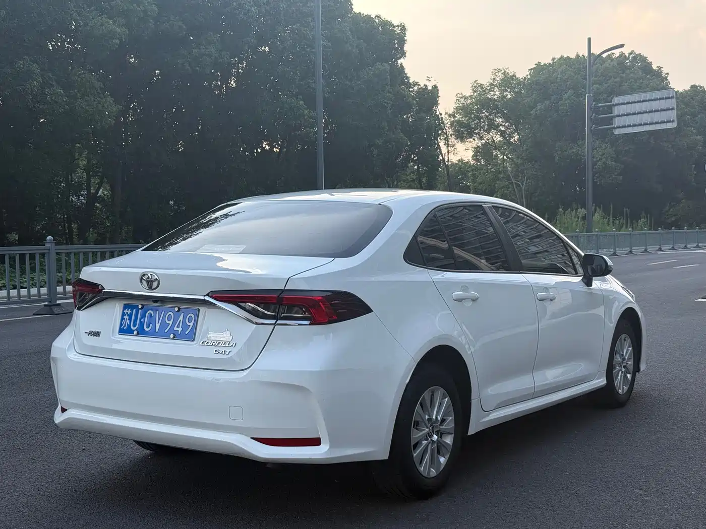 Photo 5 - Toyota Corolla